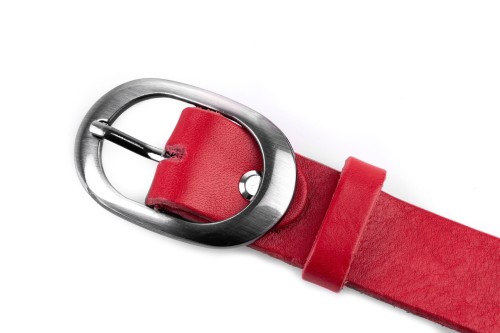 Klasyczny pasek damski ze skóry, czerwony