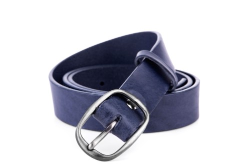 Klasyczny pasek damski ze skóry, granatowy