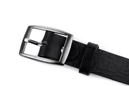 Klasyczny pasek damski ze skóry, czarny