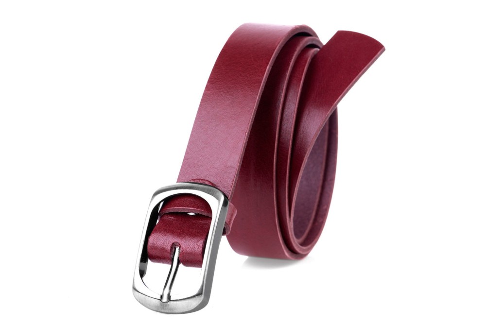 Klasyczny pasek damski ze skóry, bordowy