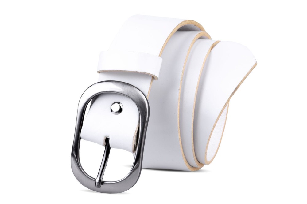 Klasyczny pasek damski ze skóry, biały