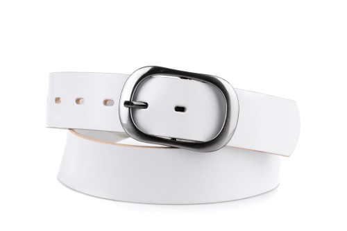 Klasyczny pasek damski ze skóry, biały