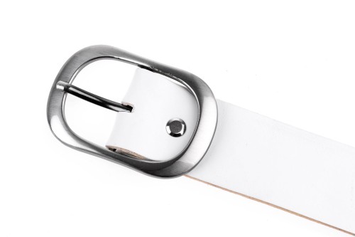 Klasyczny pasek damski ze skóry, biały