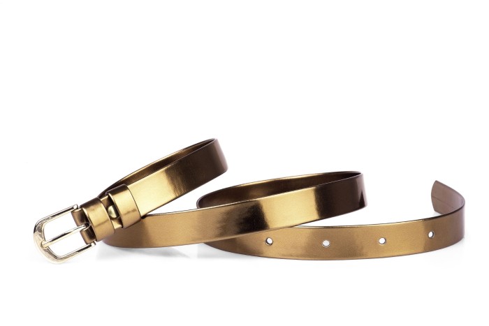 Pasek damski klasyczny stare złoto lakier 2 cm