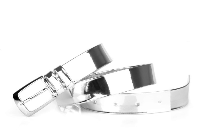 Pasek damski klasyczny srebrny lakier 3 cm